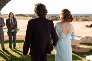 Fotógrafa documentando boda en Madrid, momentos únicos y auténticos