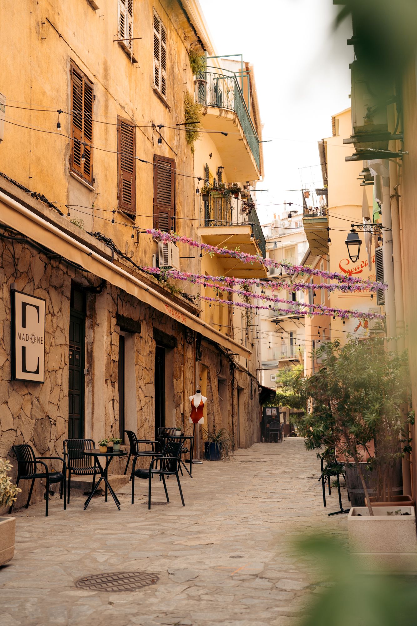 ruelle vieille ville d'ajaccio