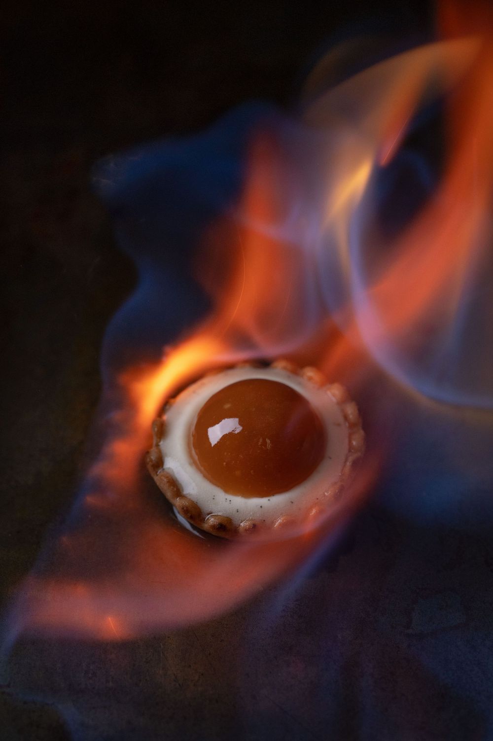 Tartelette en feu Lenôtre - Mélanie Rousselle, photographe traiteur Paris