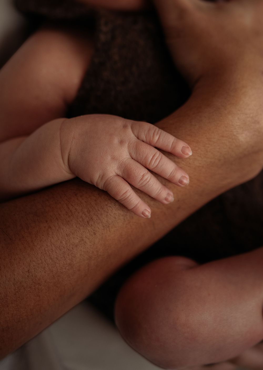 newborn baby hand photographed in natural light at Georgina Leigh Photography studio in Penrith
