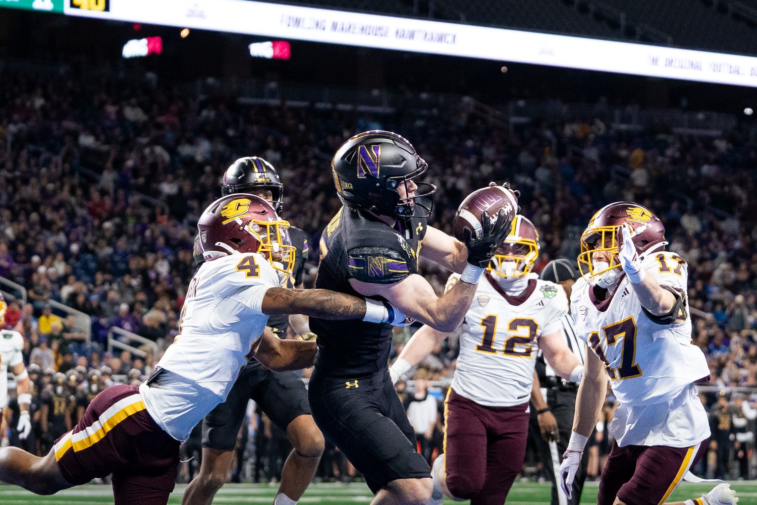 Griffin Wilde catching a touchdown in the back corner of the endzone, Northwestern vs Central Michigan, Ford Field, Detroit MI, 12/26/25
