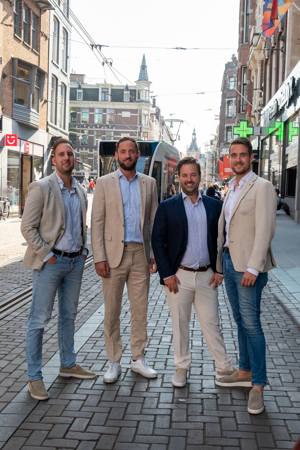 Zakelijk portret in Amsterdam, professioneel vastgelegd voor LinkedIn en website.
