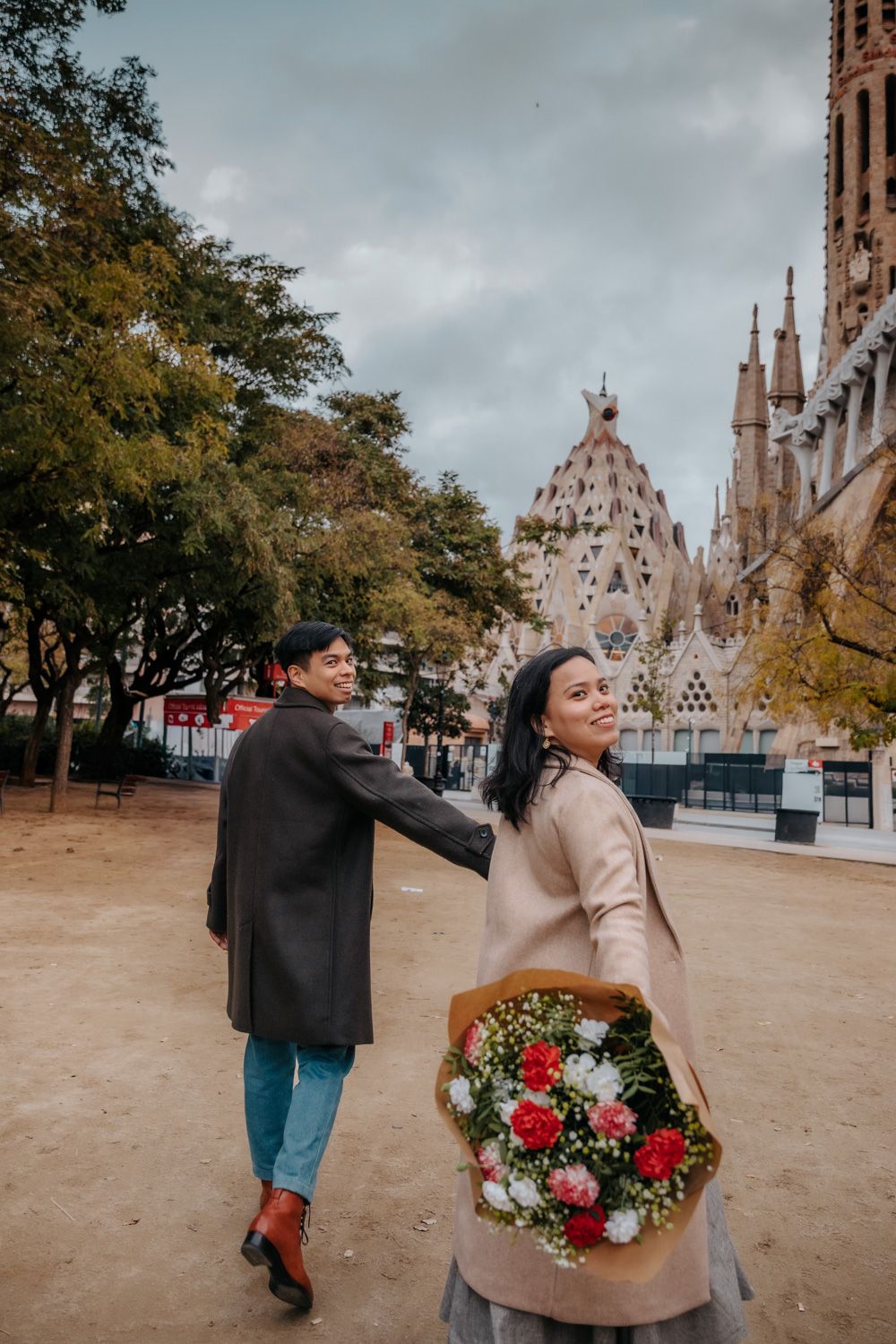 Joyful engagement story Barcelona iconic locations Engagement photoshoot Barcelona BarcelonaLoversPH