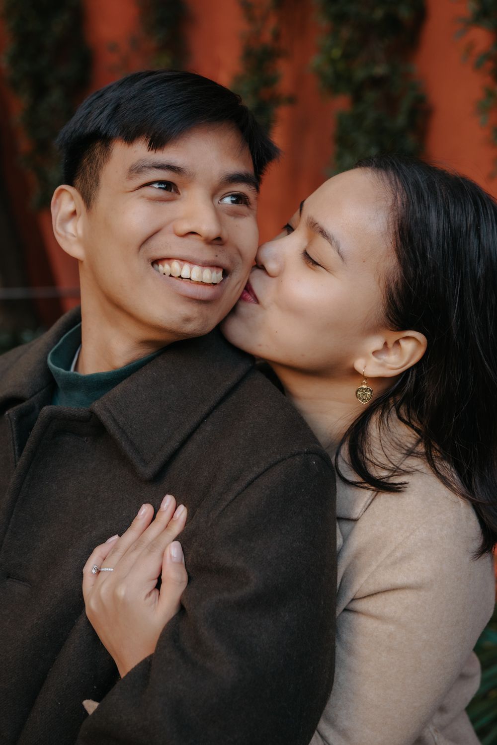 Playful couple Passion side gardens Barcelona Engagement photoshoot Barcelona BarcelonaLoversPH