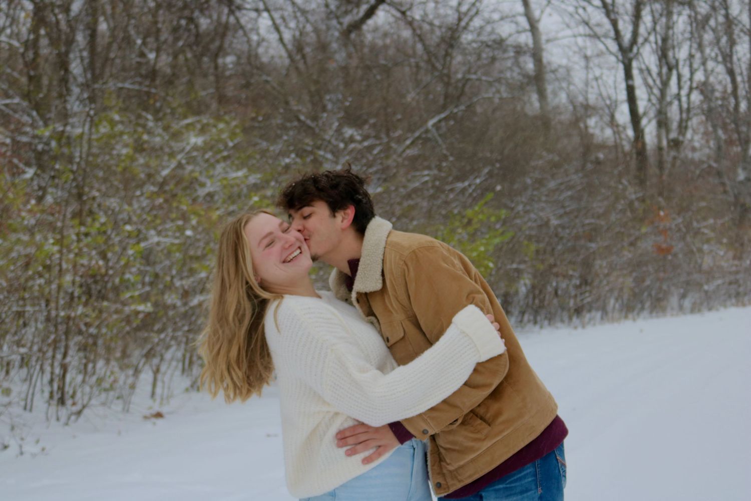 Heart & Halo Photography winter couples photos