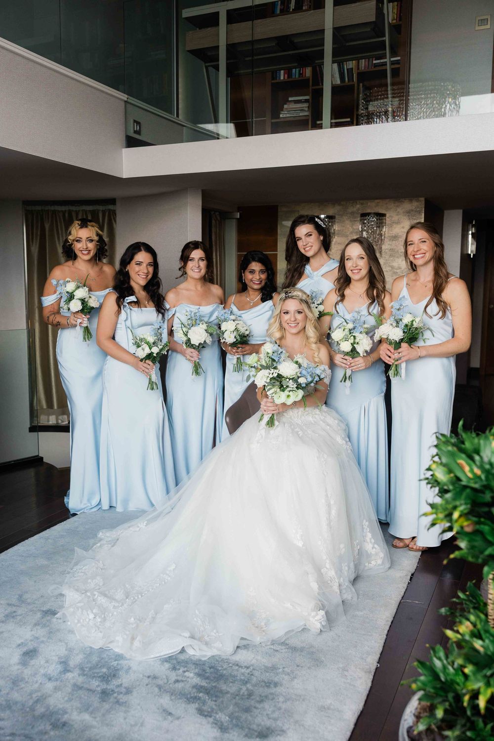 Bridesmaids photoshoot at Aranybástya Budapest