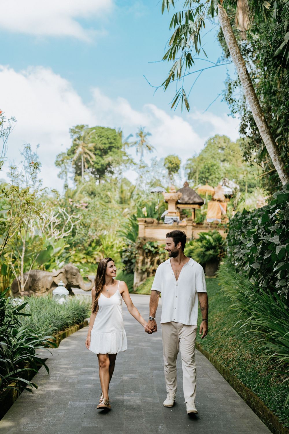 Romantic couple photoshoot in Bali with garden background
