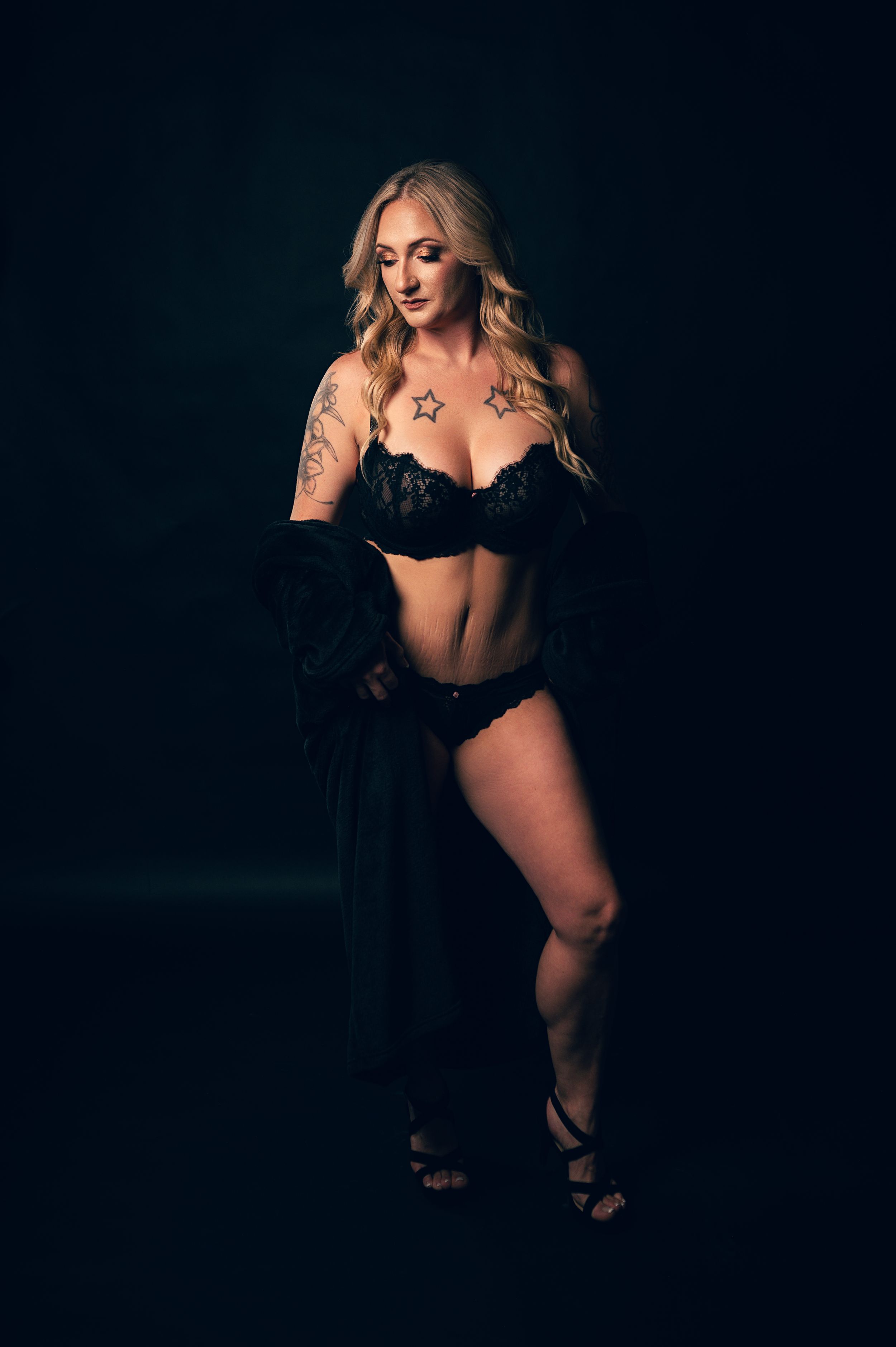 Timeless Moody Boudoir in Northern Utah with Carl James Photography. Best Boudoir Photographer in Ogden and Salt Lake City
