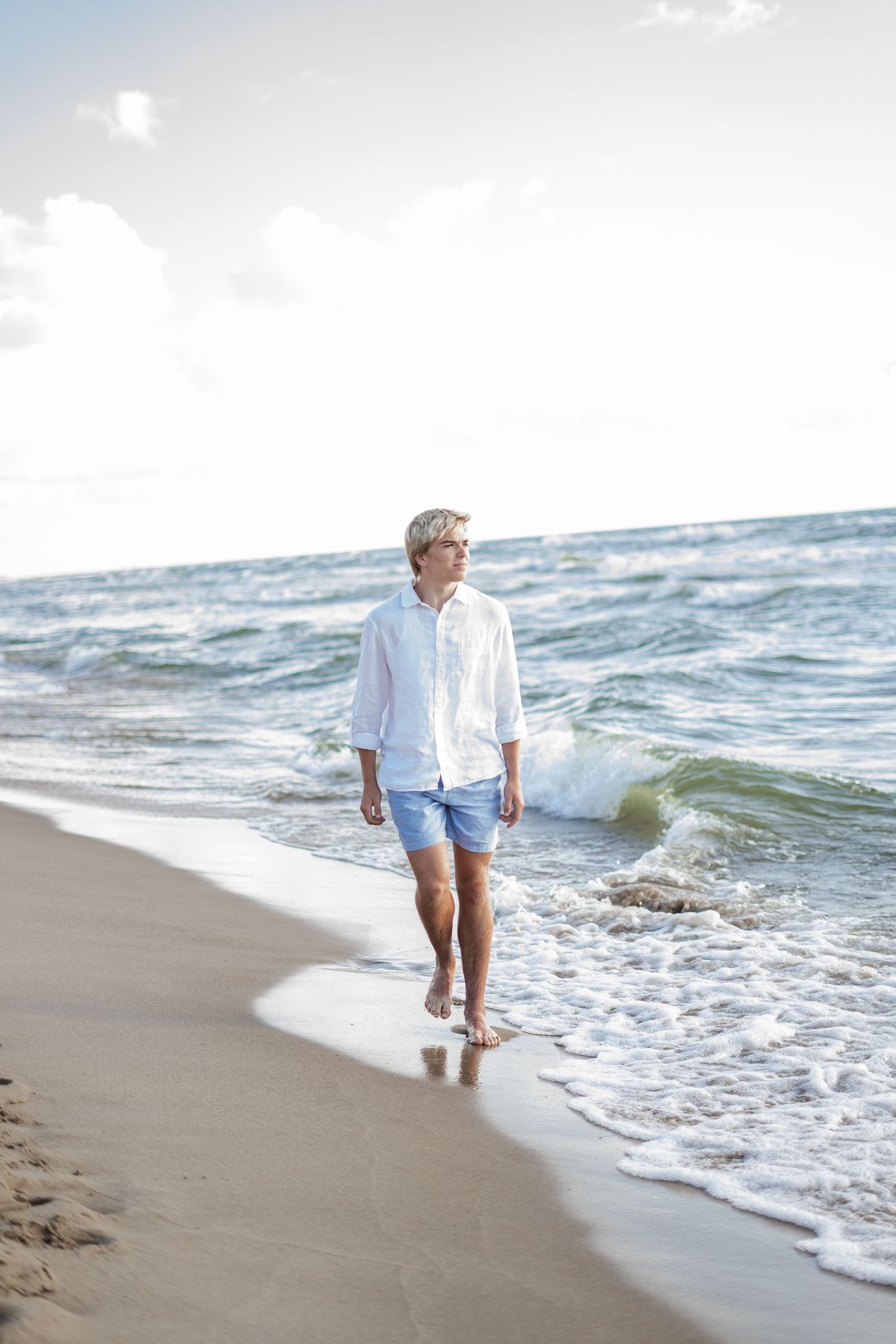 Senior boy picture on the beach