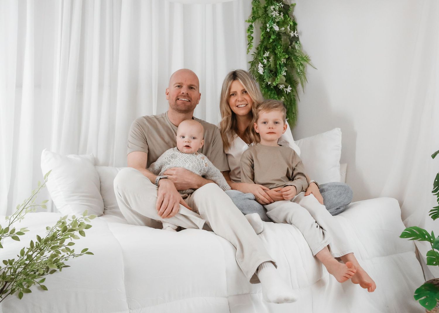 Weston Super Mare, North Somerset, Family photography. family photographer. Studio photographer. photographer in Weston super mare.