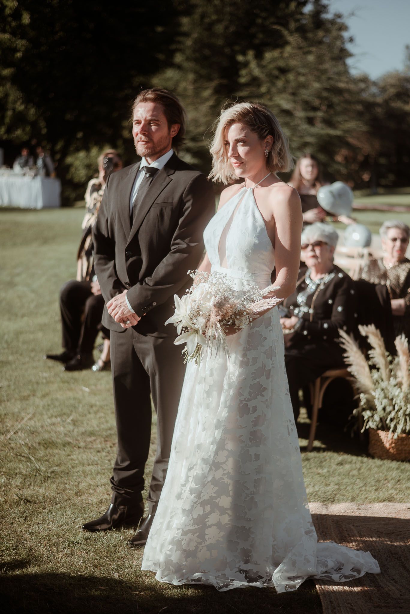 Elopement wedding na neve em Bariloche. Cerimônia minimalista e romântica para casais que buscam um destino exclusivo na Argentina