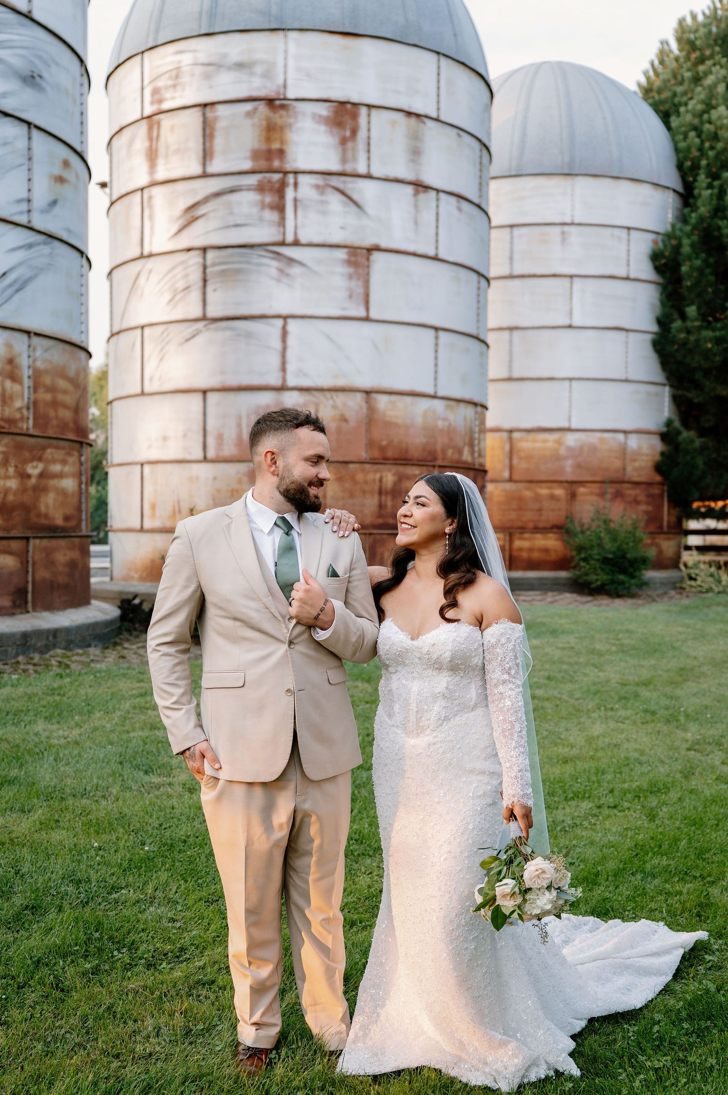 Shadow Lake Ranch bride and groom portraits