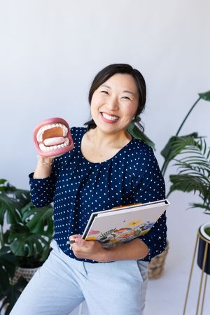 Pediatric feeding therapist headshot in Seattle.