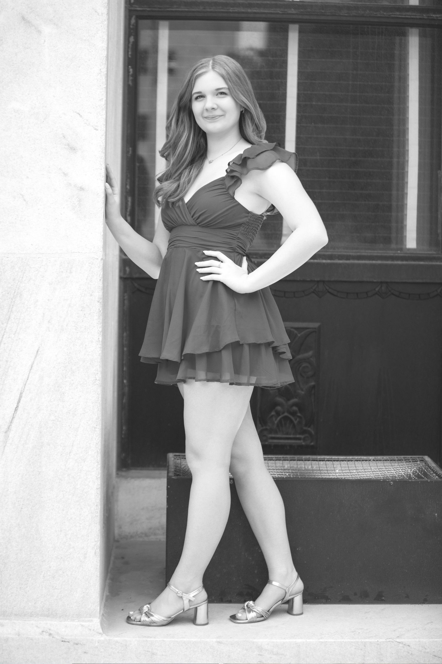 Olentangy senior pictures in German Village.  German Village senior pictures.  Downtown Columbus senior pictures. Urban senior pictures.