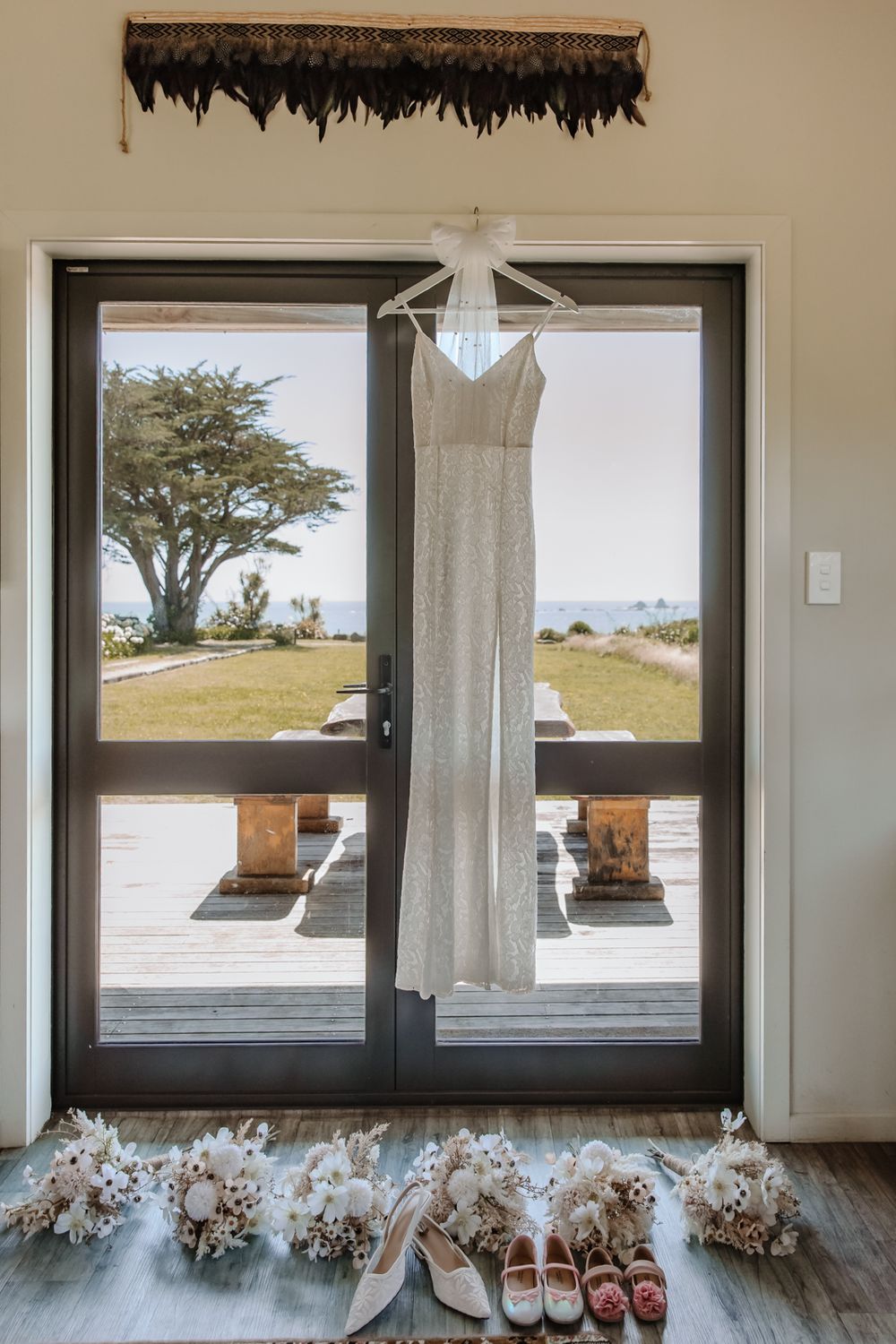 bridal party details captured with elegance