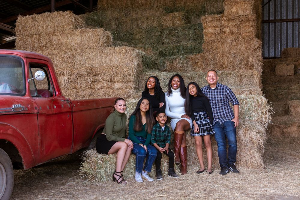 engagement, lodi, bay area, beach, wedding, couples, portraits, poc, groomsmen, bridesmaid, cake, bride, groom, san Francisco, davis, grad