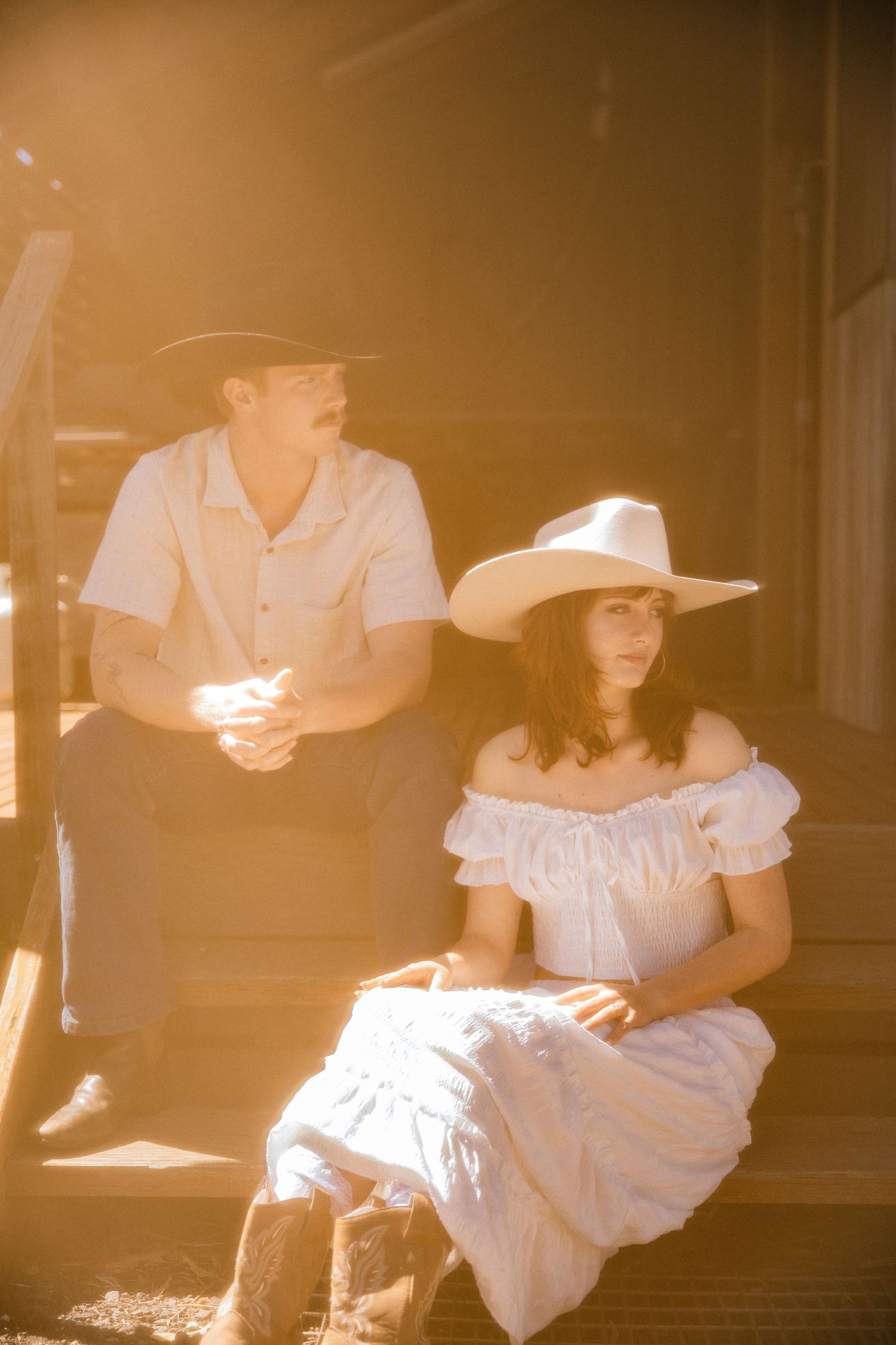 Country couples photographer, western style photo, rustic romance, golden hour photography, cowboy couple, Melbourne couples photographer