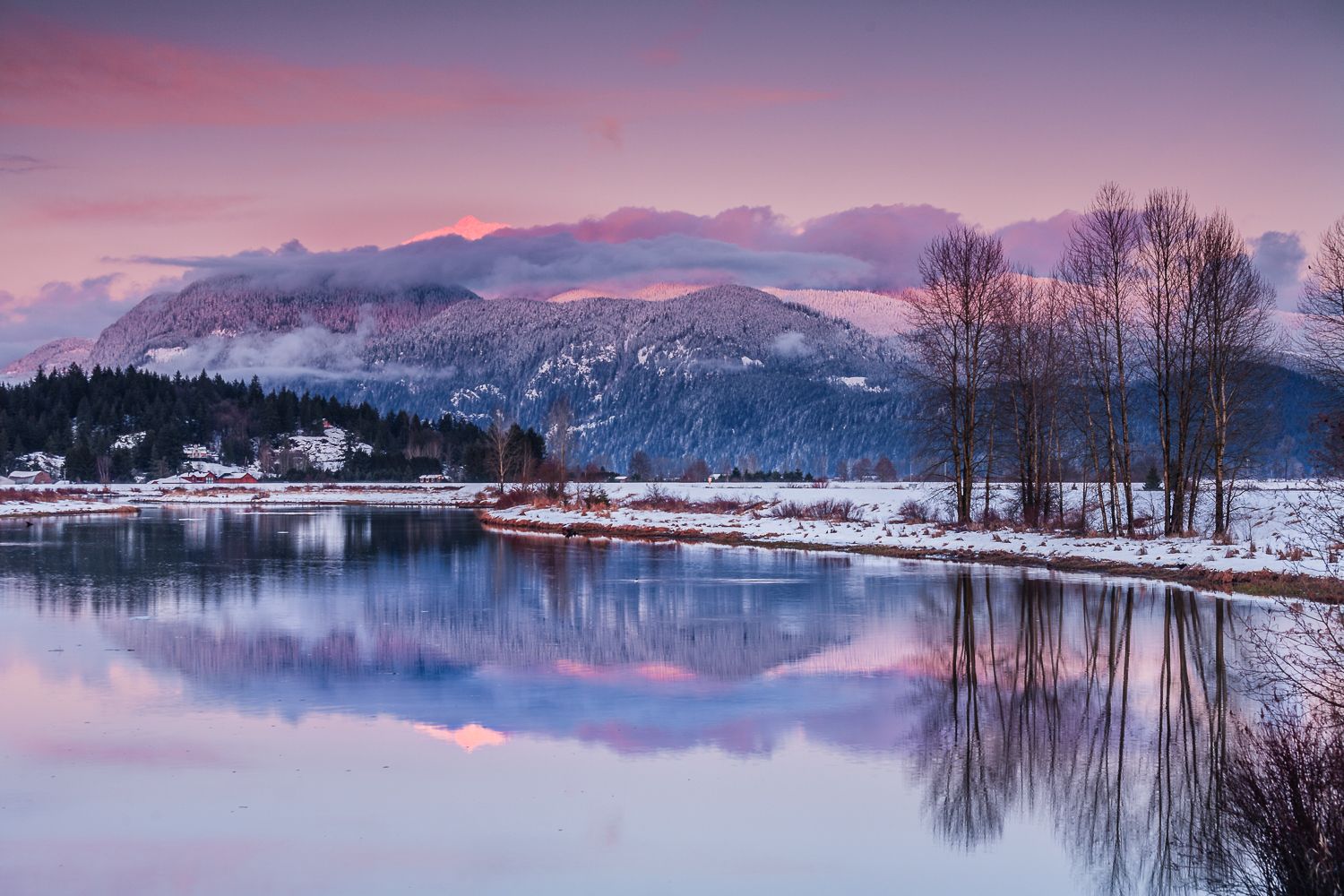 Alouette River, Pitt Meadows, Maple Ridge Golden Ears Mountains, Mount Blanshard, British Columbia