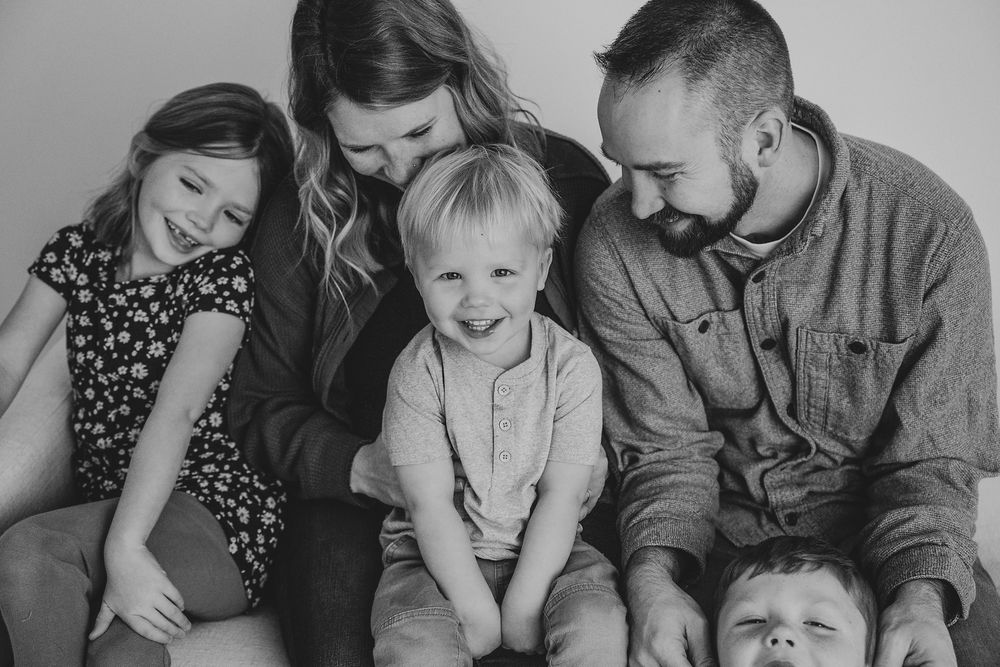 studio maternity, family, lifestyle