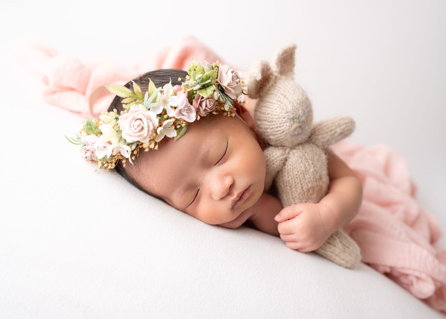 Los Angeles Maternity Photography and Newborn Photographer and Cake Smash Photography | JDLA Photography