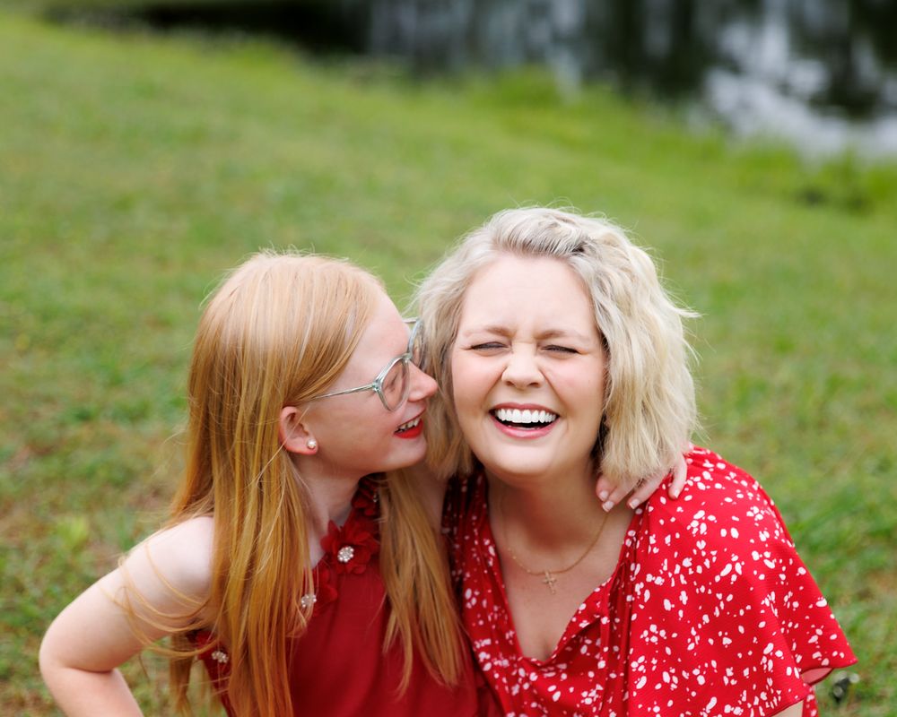 Missoula family photographer shows Mother and daughter laughing