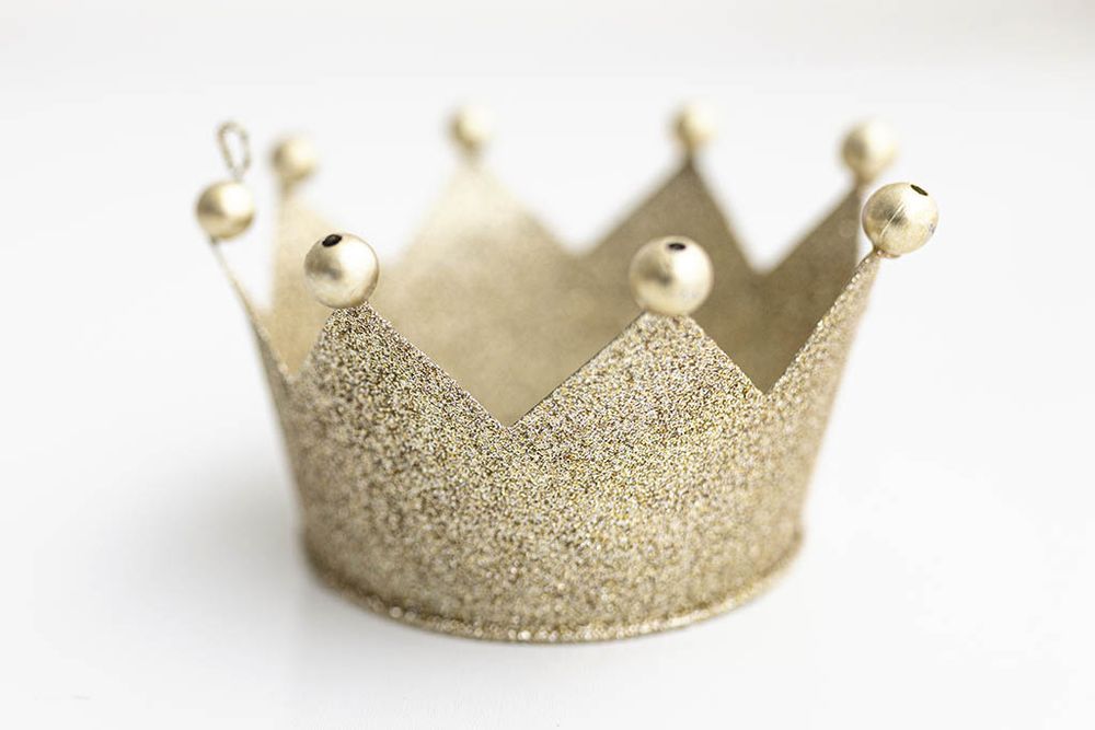 Gold glitter mini crown prop for baby photography in Wildomar.