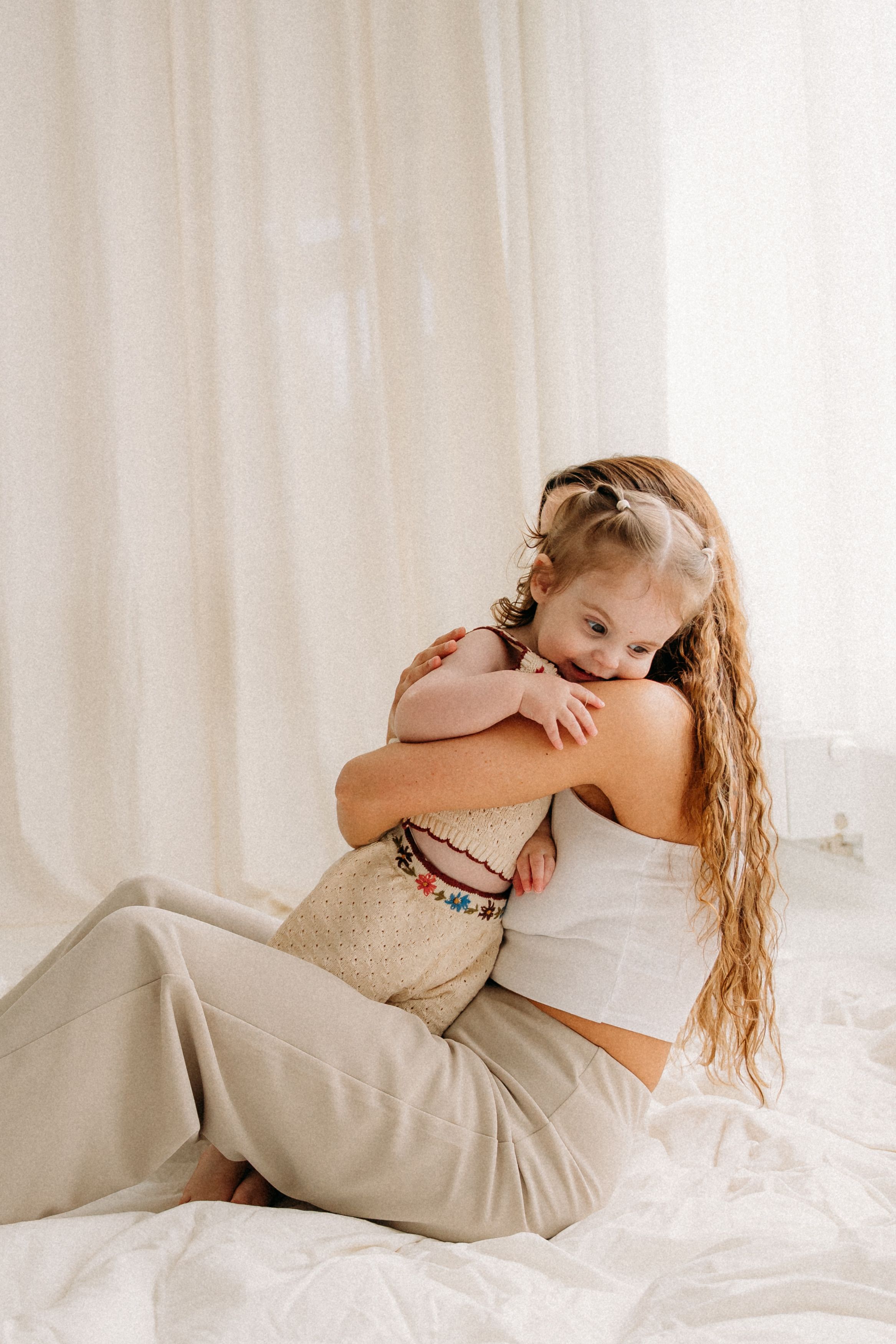 Motherhood fotoshoot in studio