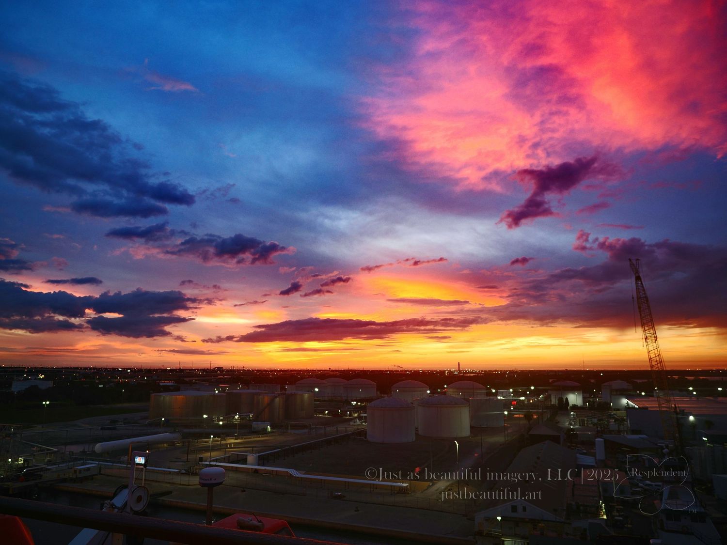 Resplendent photo of sunrise in Tampa, Florida.