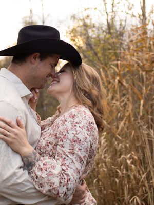 Engagement photos at Rosedale Park Hamilton with candid couple portraits