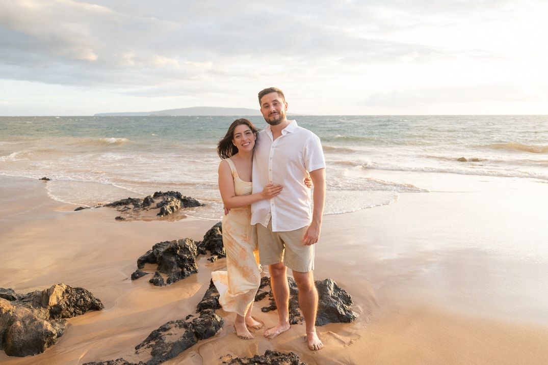 Maui couple engagement photographer photo against beautiful Maui sunset beach by ohwowfotos.