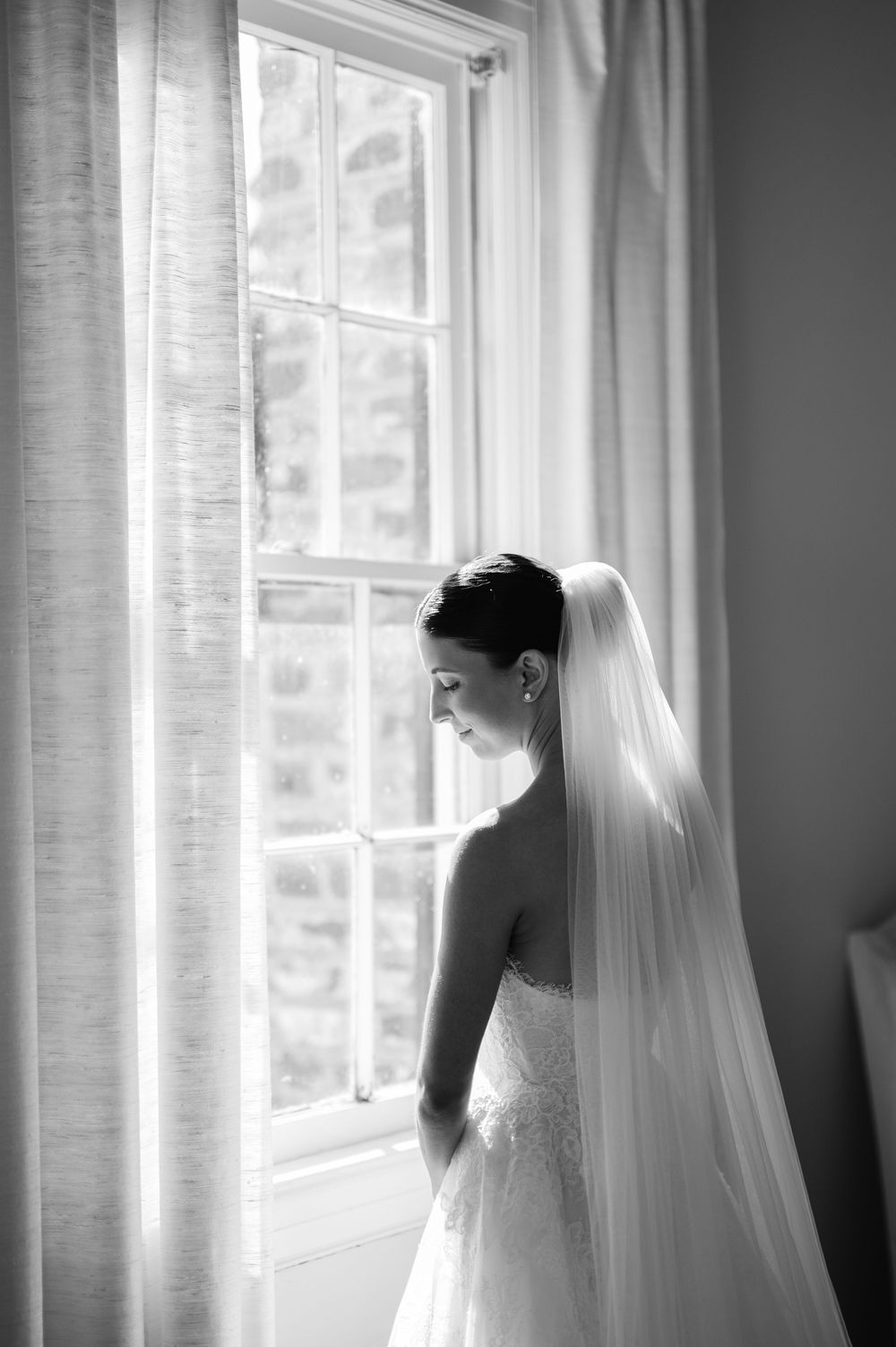 Legare Waring House wedding photos from a top Charleston wedding photographer. See more timeless and candid wedding photos Legare Waring