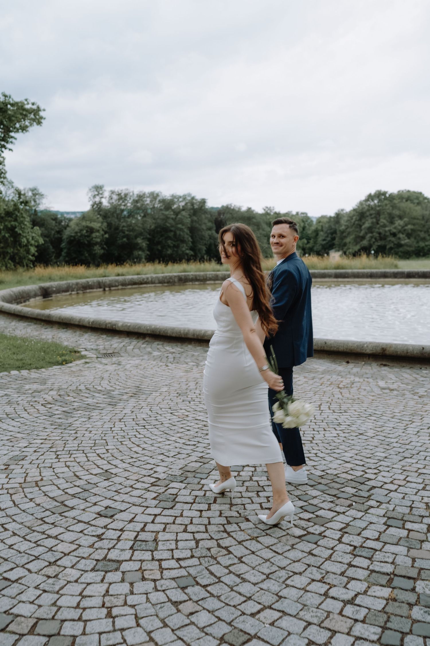 Elegante Hochzeitsfotografie in Deutschland – authentische und natürliche Bilder