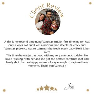 Client review with 5 stars showing positive feedback about getting family photos taken at a photography studio for Christmas.