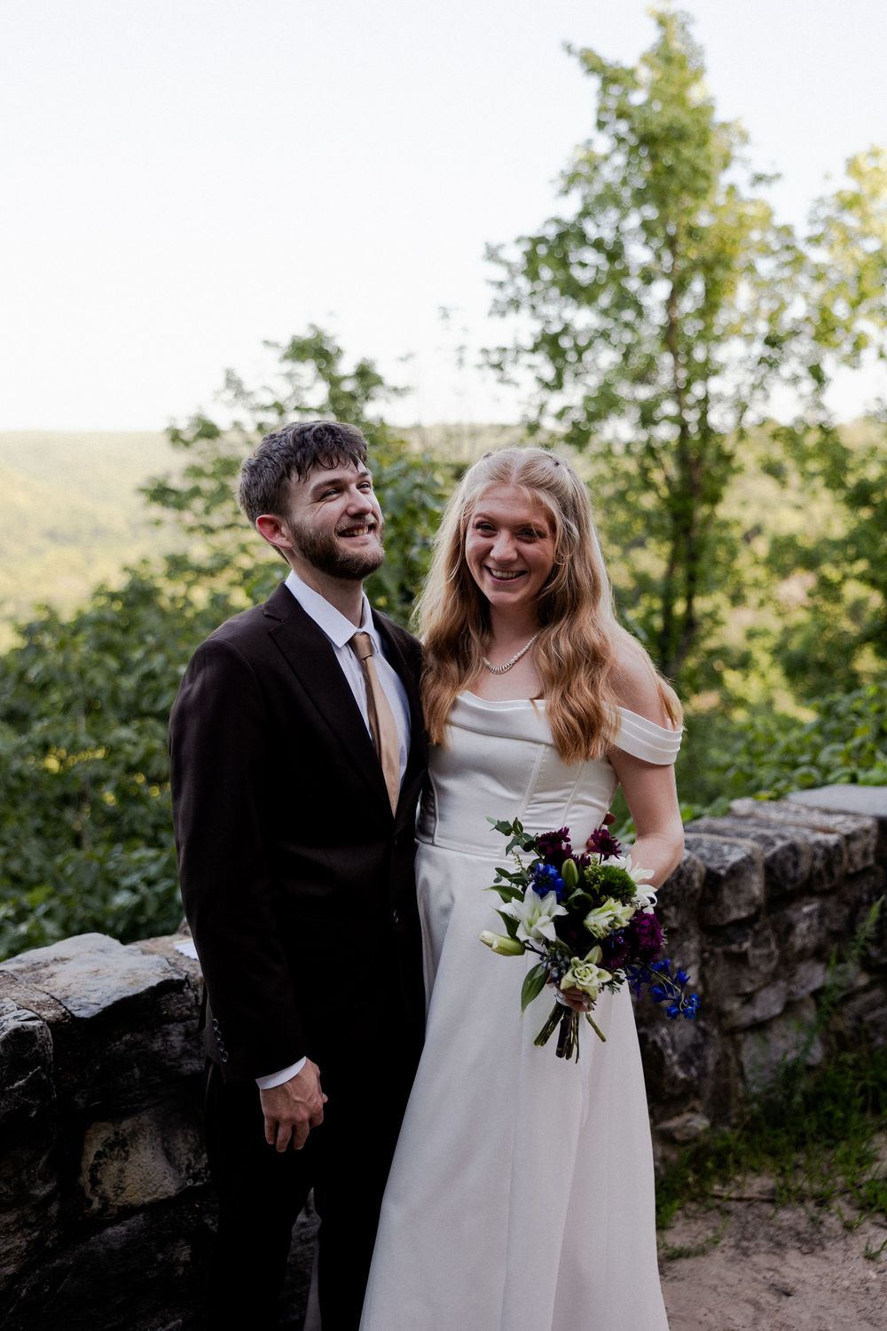arkansas elopement bride and groom