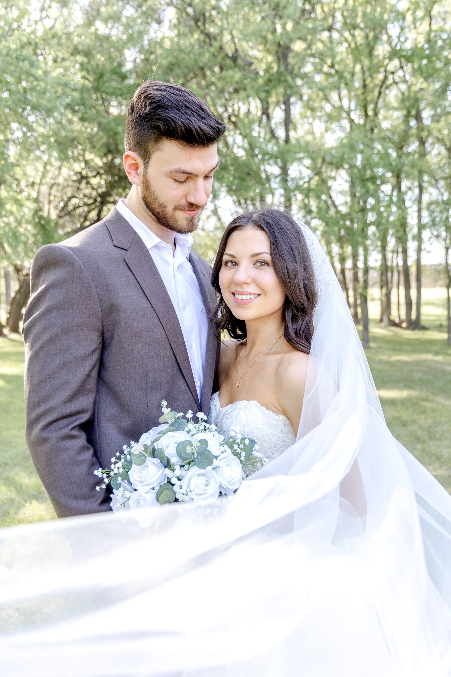 Wedding and Couples photographer in Austin Texas.