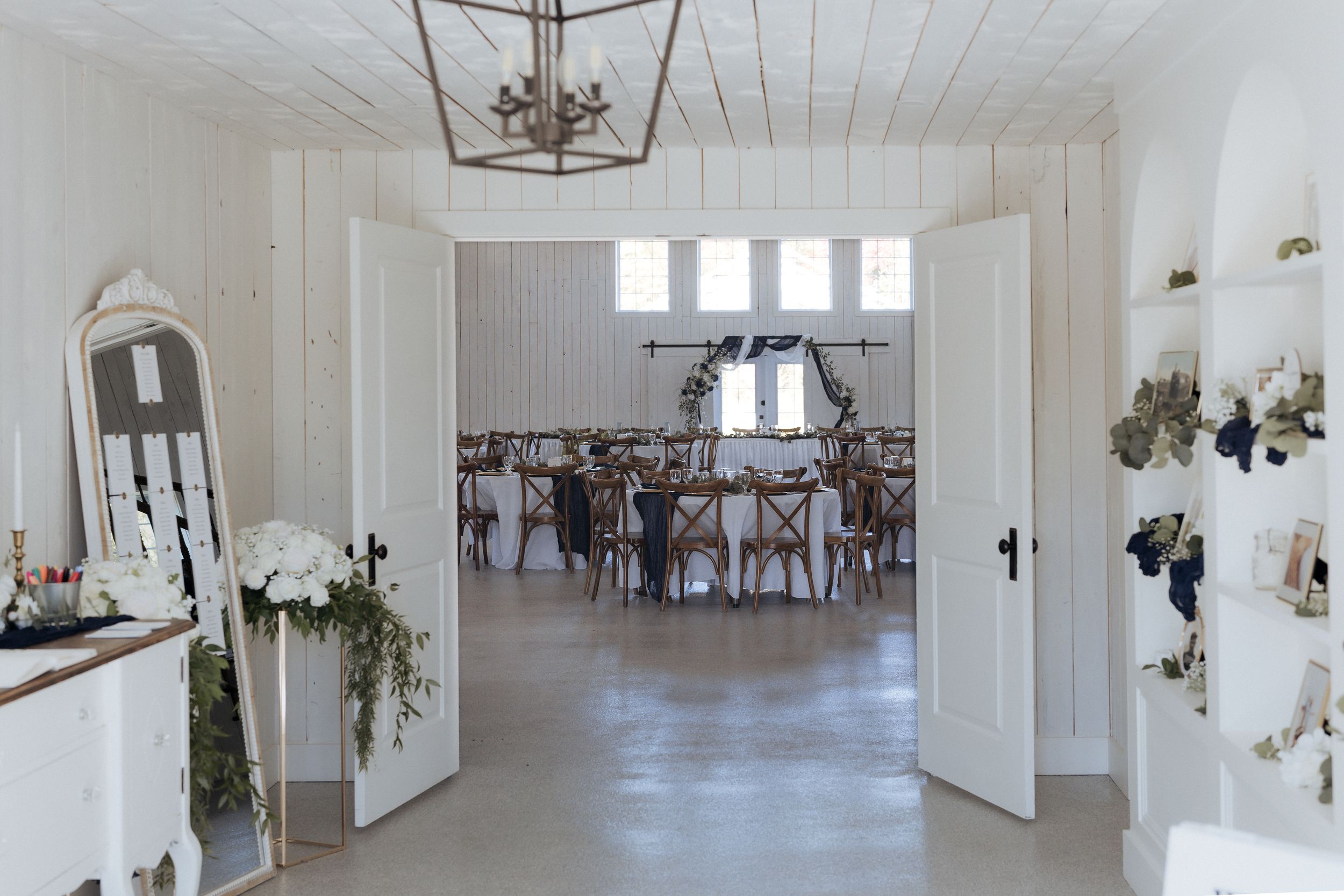 Elegant timeless classic wedding at Grand Ivory, Moncton wedding, luxury photography experience, expensive wedding packages, high budget