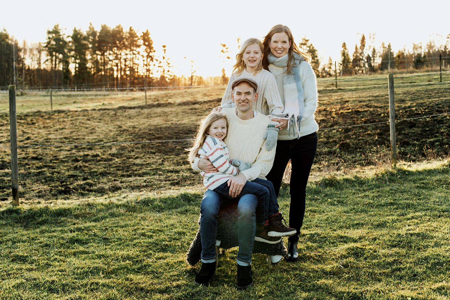 Familjefotografering i Säffle. Fotograf Rebecca Nordin.