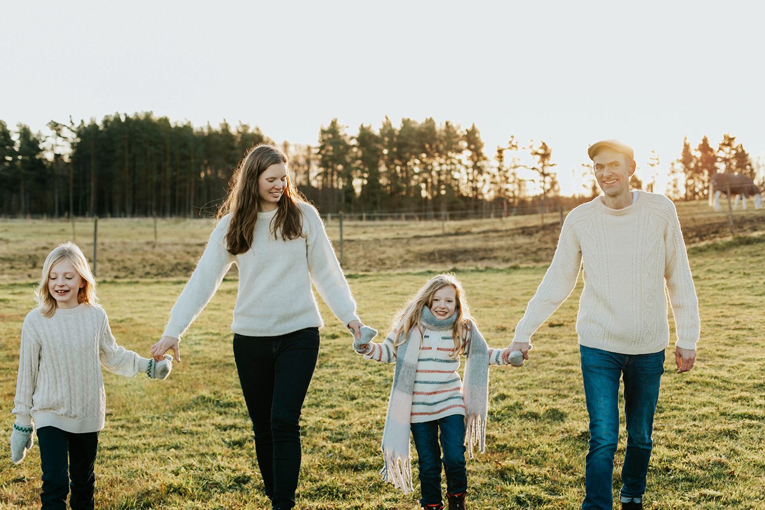 Familjefotografering i Säffle. Fotograf Rebecca Nordin.