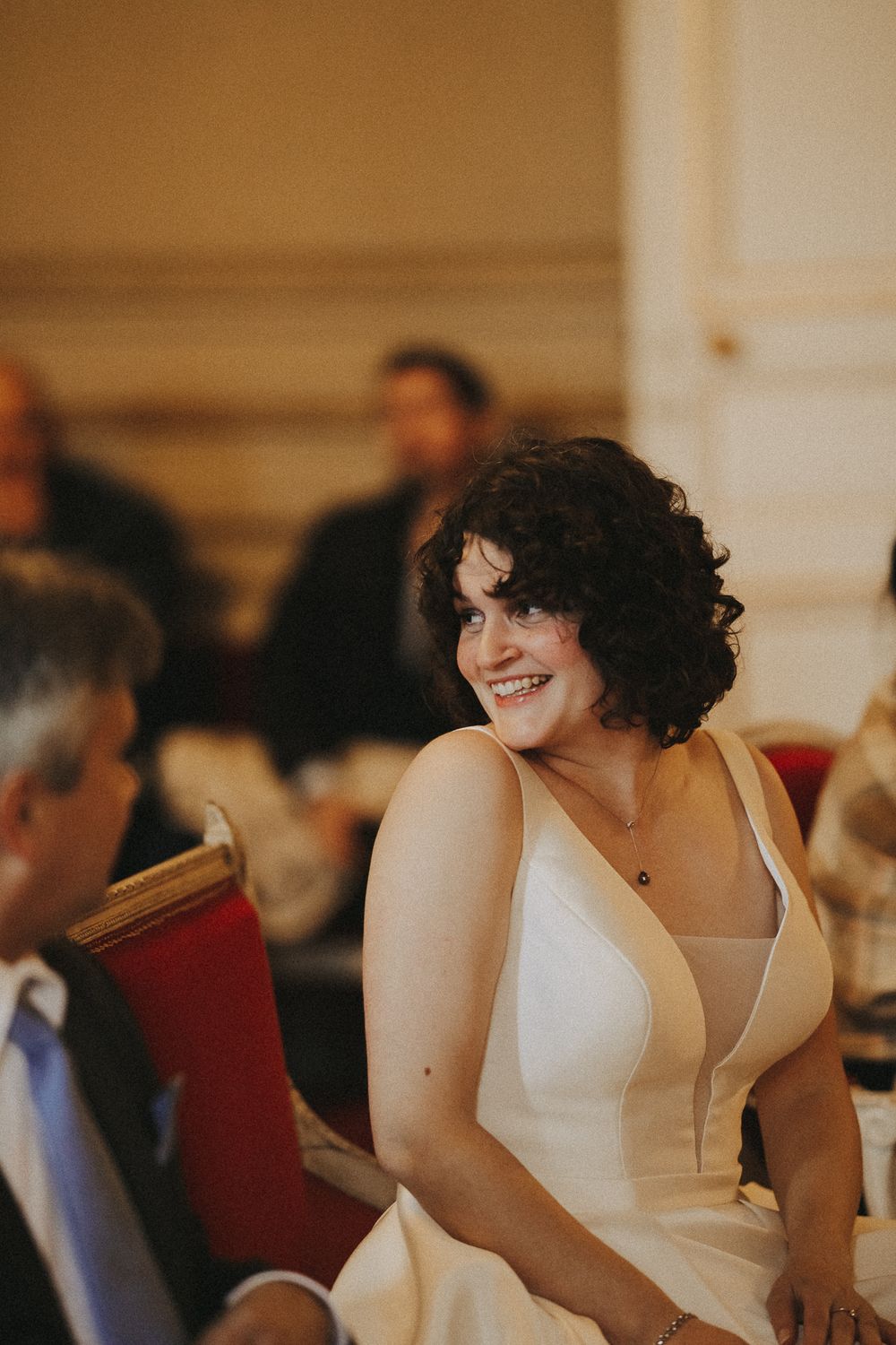 Photographe de mariage capturant des instants sincères et intemporels avec une approche artistique, élégante et naturelle.
