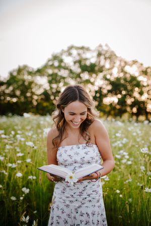 Bramble's Edge flower field Rose Hill, KS senior pictures session