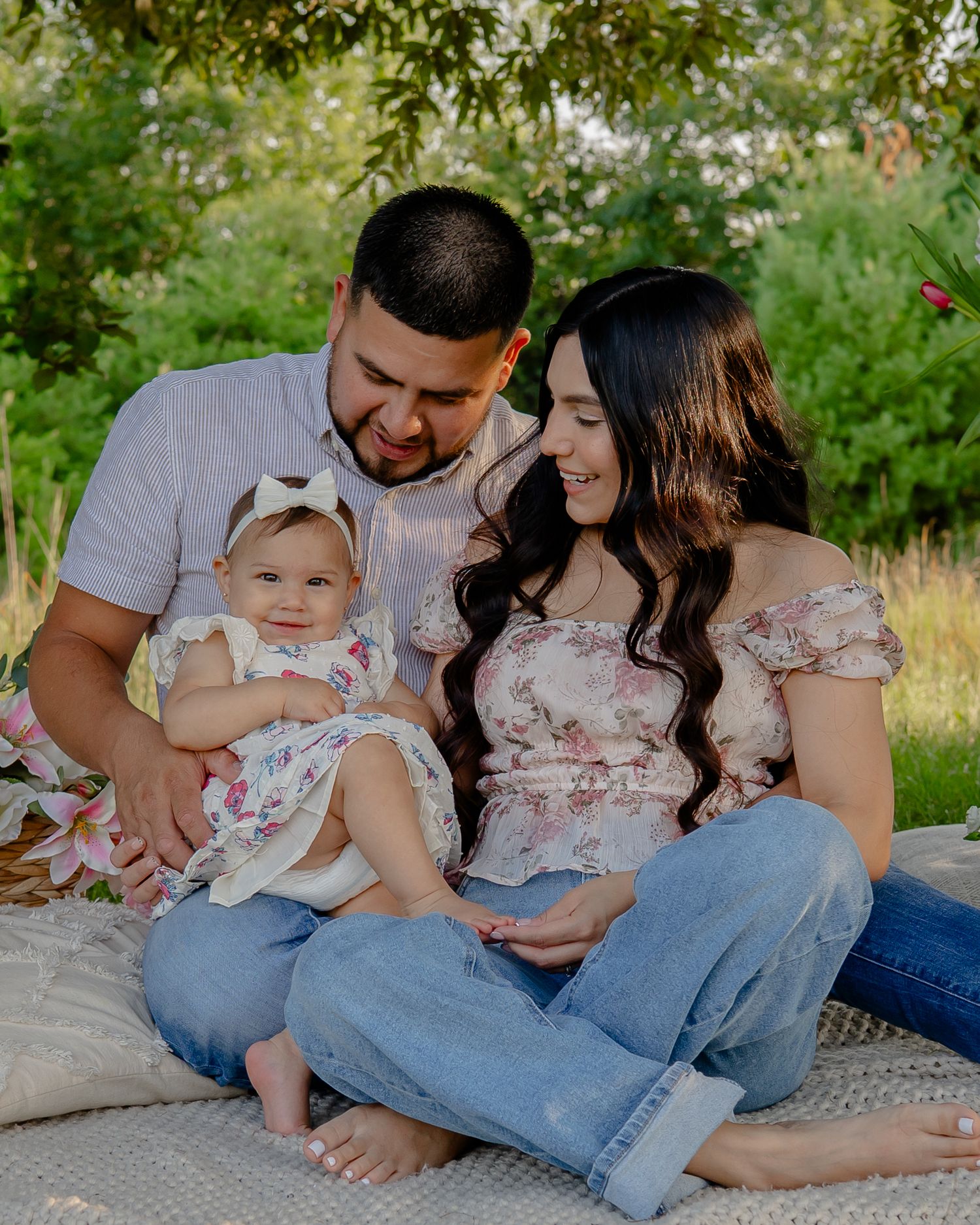 Northern Indiana photographer., goshen Indiana photography. south bend photographer. family photography. couples. family photography.