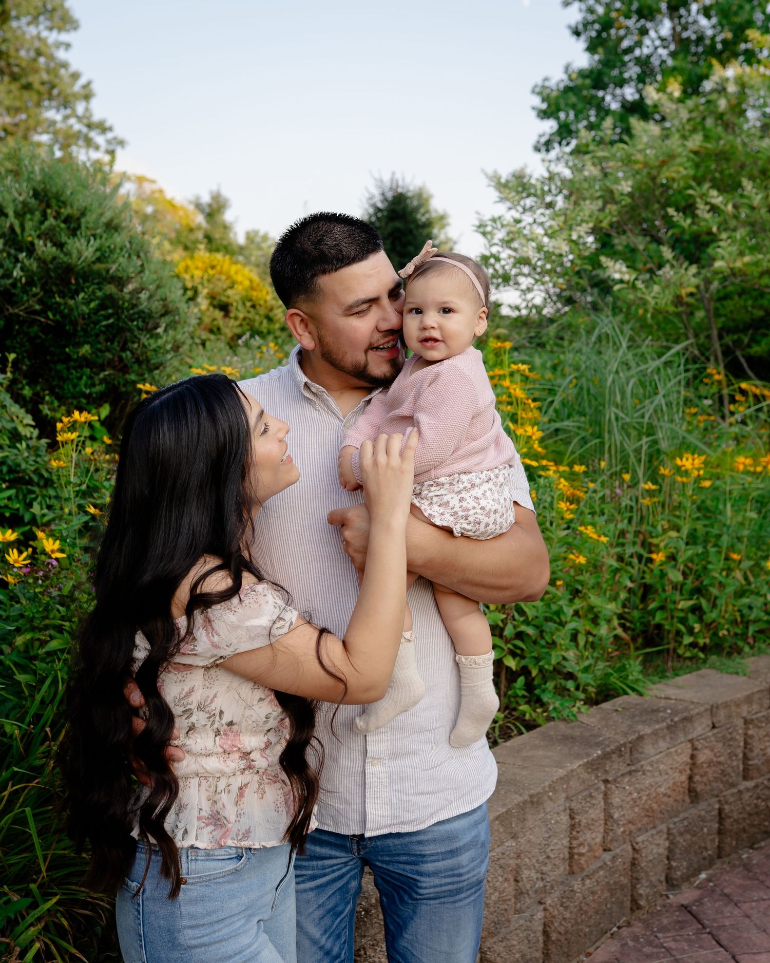Northern Indiana photographer., goshen Indiana photography. south bend photographer. family photography. couples.