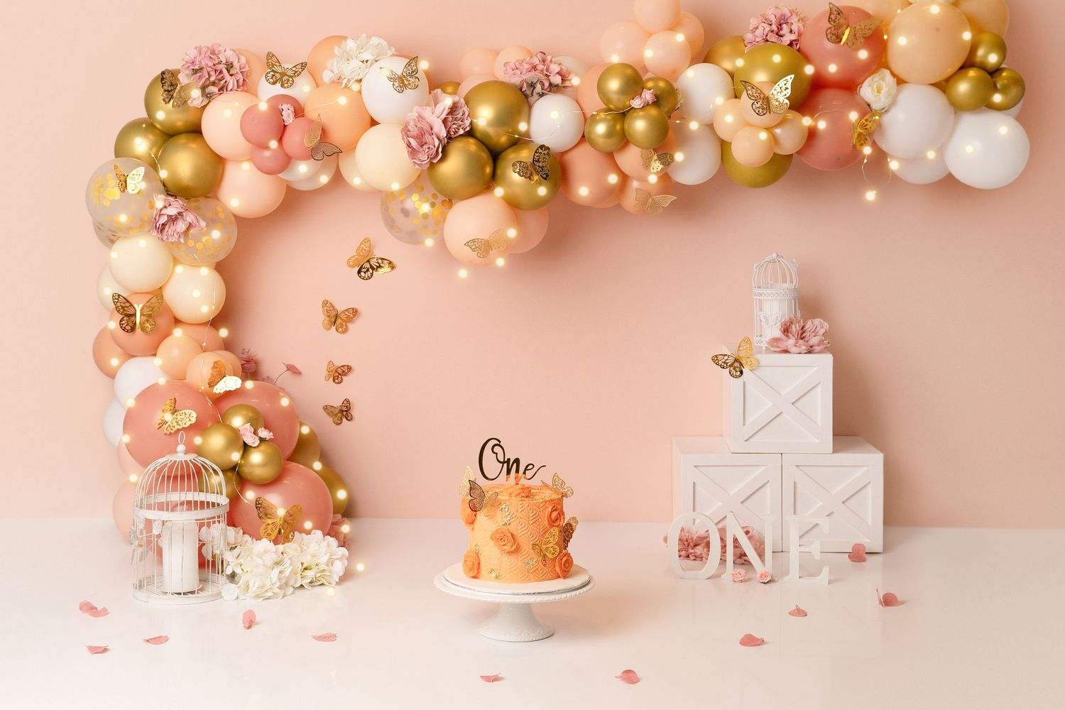 Premium backdrops for professional photography sessions, perfect for capturing special memories with style and creativity.