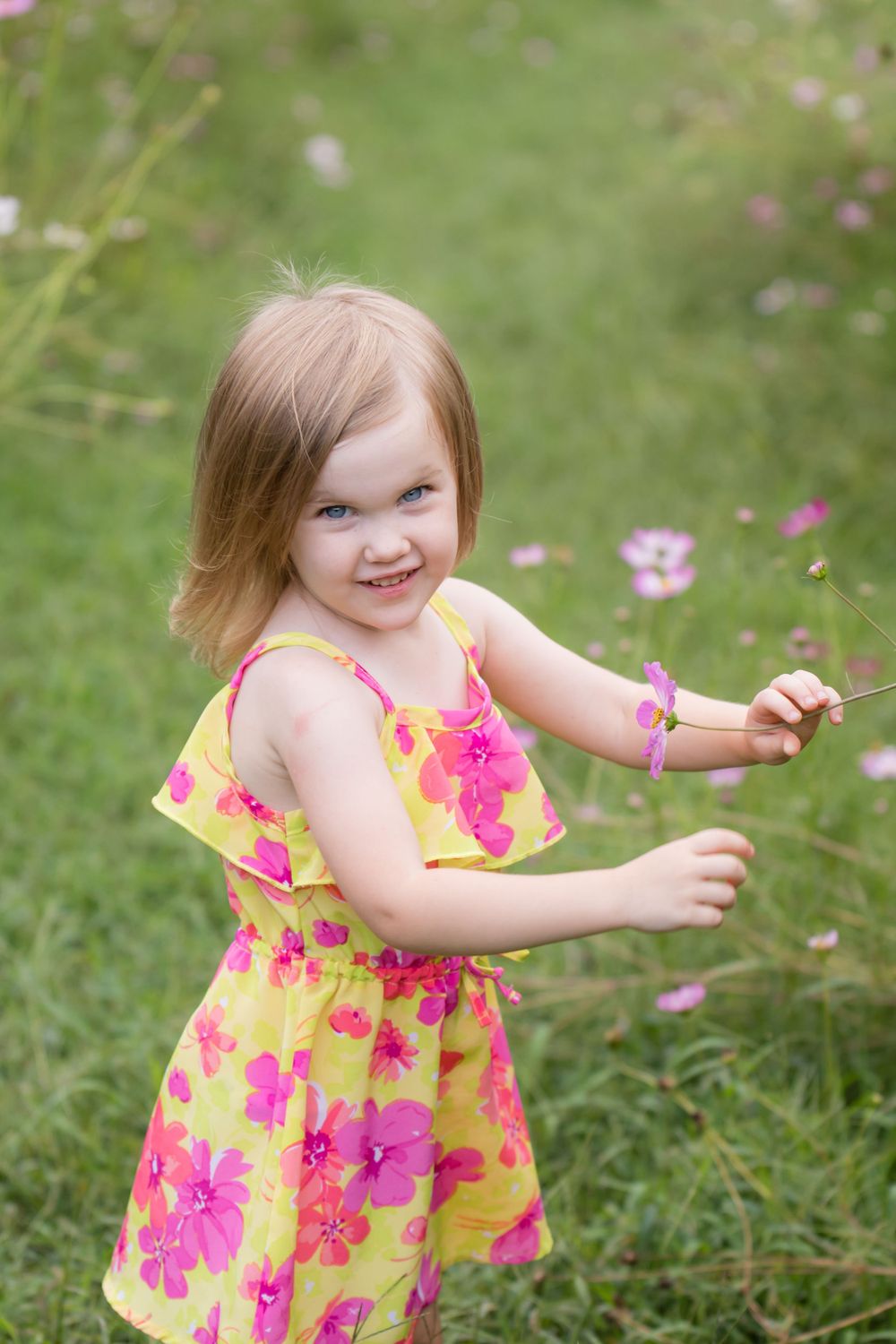 child family photography flower farm session mantua new jersey clayton franklinville millville sunflower zinnia cosmo