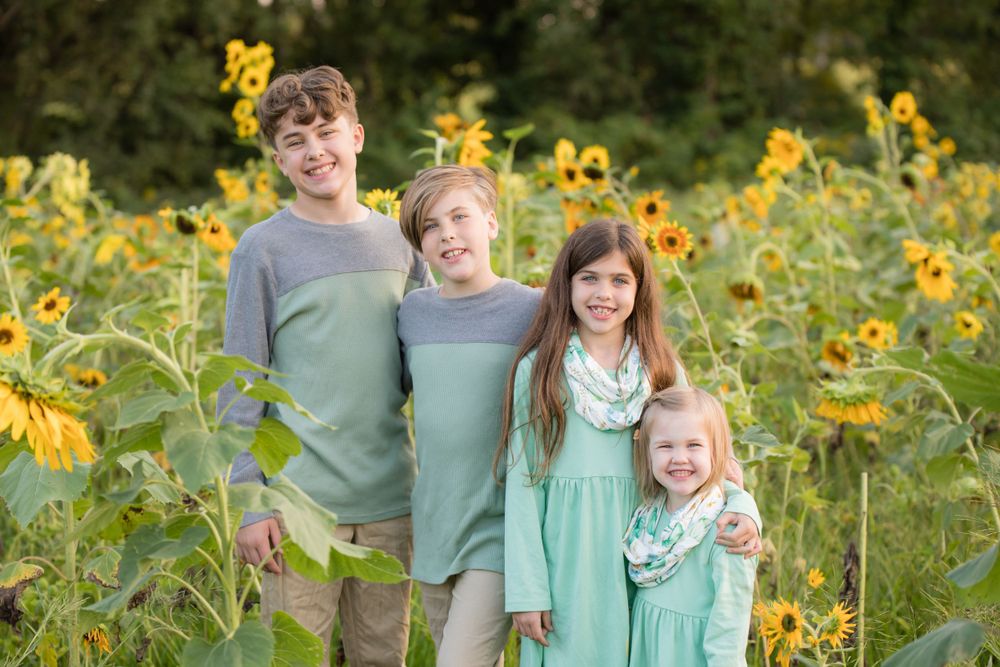 child family photography flower farm session mantua new jersey clayton franklinville millville sunflower zinnia cosmo