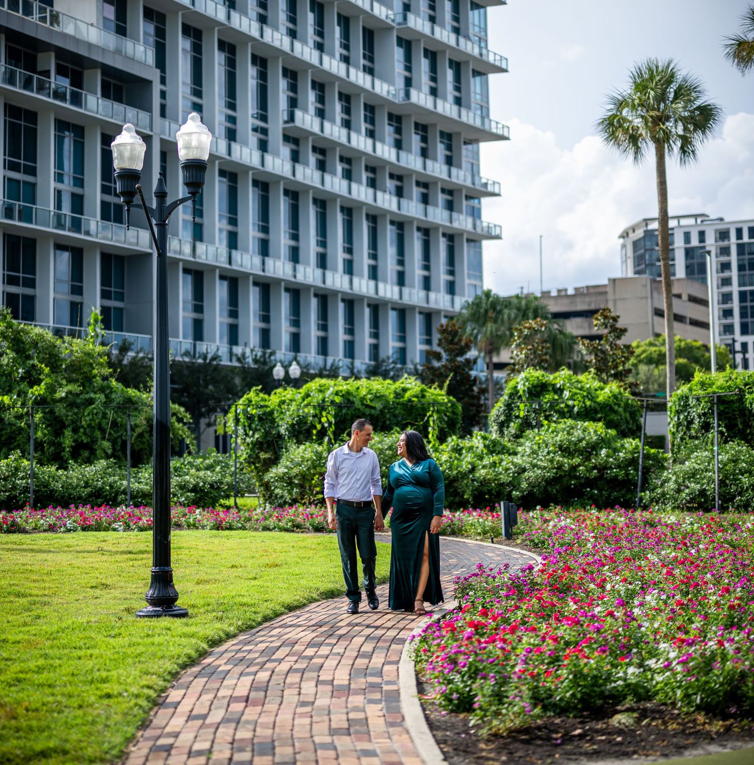 Orlando Maternity Photographer, Lake Eola Park Photographer