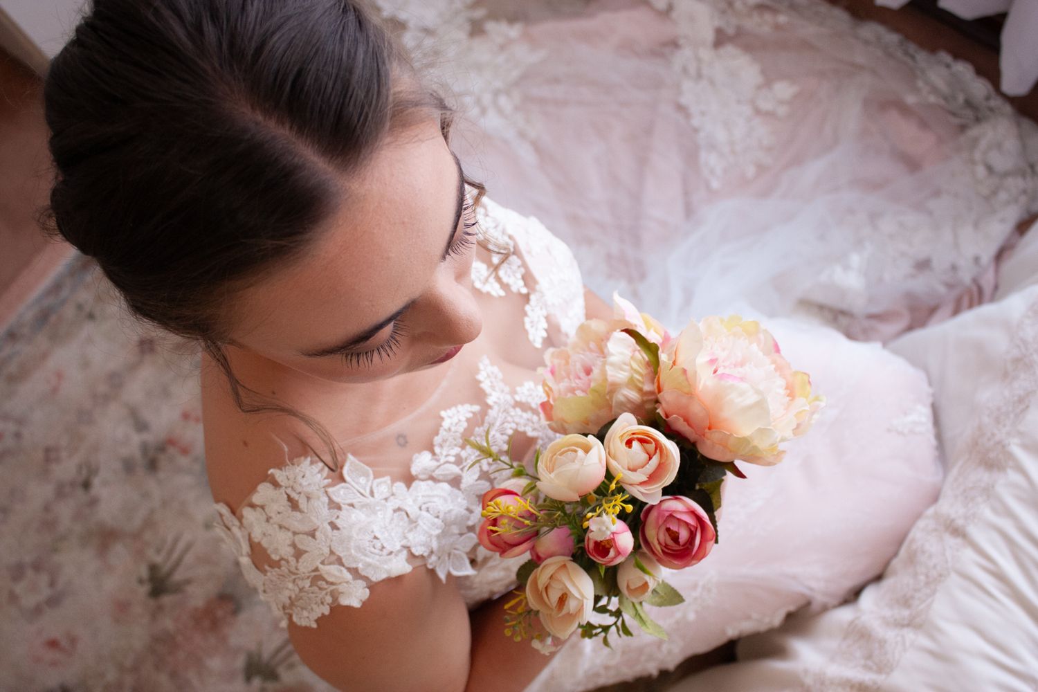 Wedding Photography Course. Professional photography services.