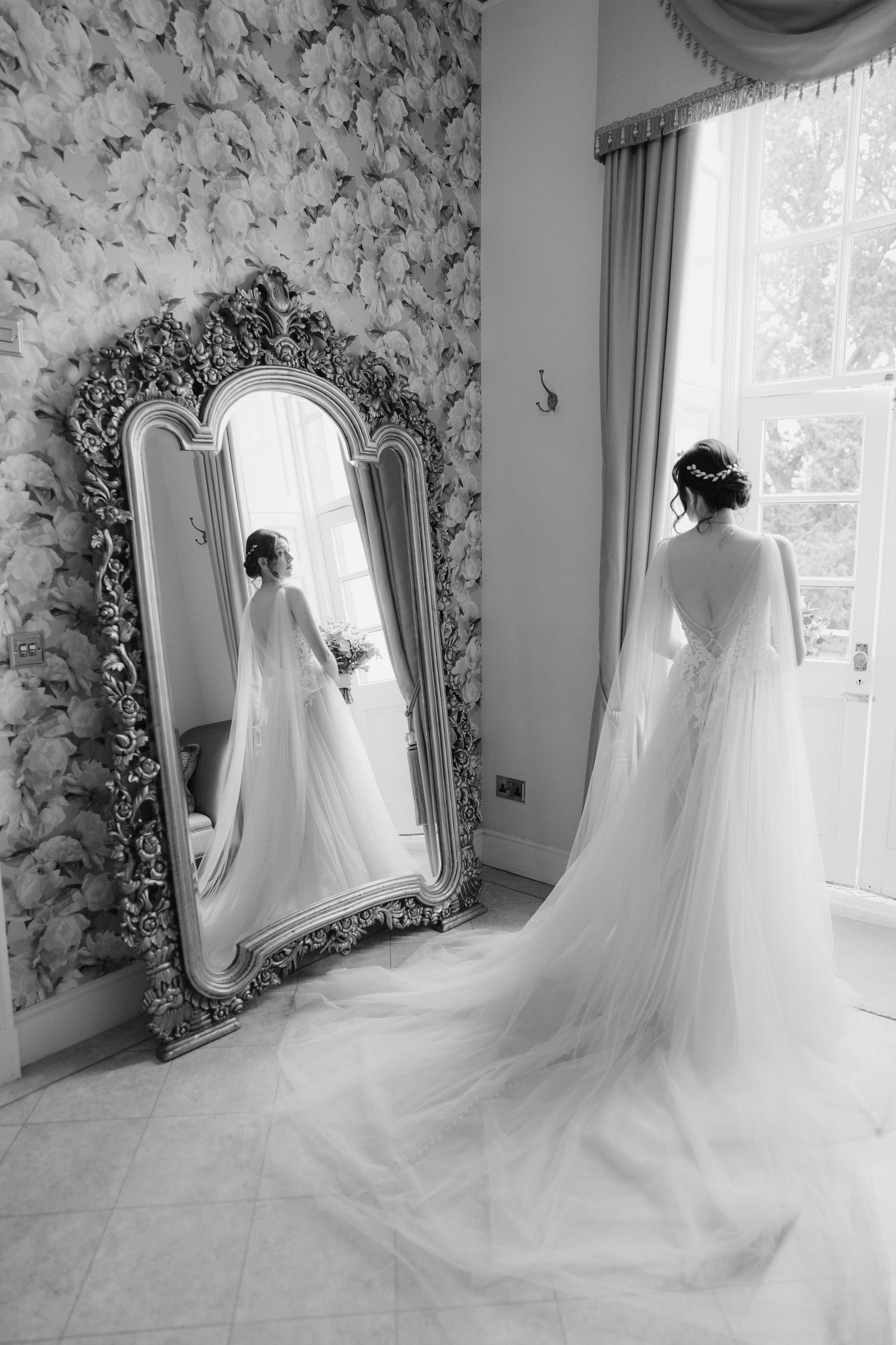 candid wedding photography Bourton hall