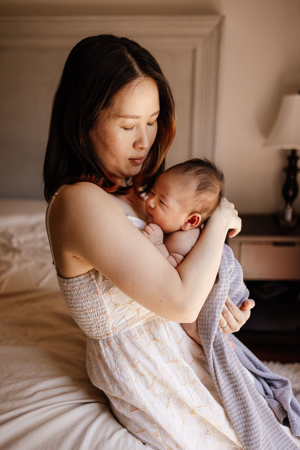 Cindy Tucey Photography does lifestyle newborn photography session in San Jose, California
