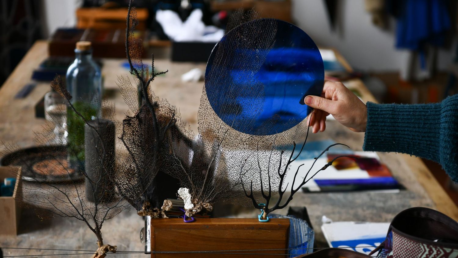 en cours de recherche graphique, portrait d'atelier par Anne-Pierre Gaignon